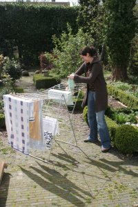 De vrouw en haar boompjesfris-wasje...