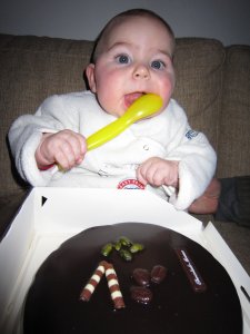 "Aanfallluuu!! ..(helaas alleen de lepel voor Milo..;-)